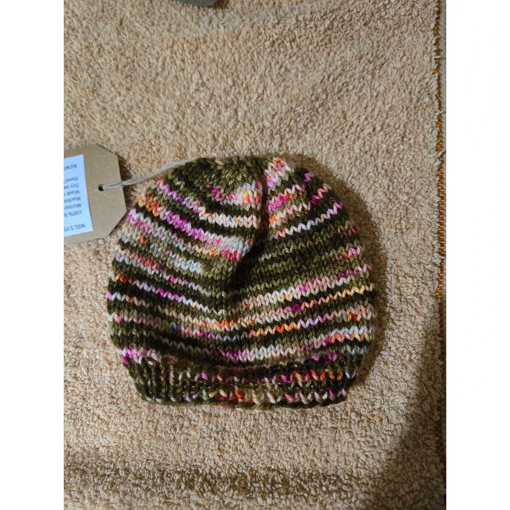 Mel's PDX Knits Newborn Beanie Hand Knit 100% Merino Wool Green Pink Variegated